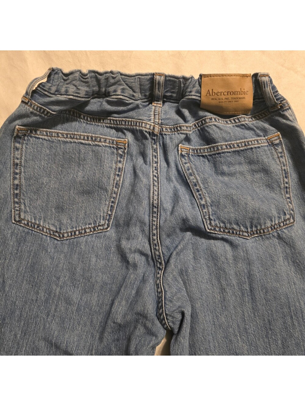 Abercrombie Kids Baggy Jeans Size 15/16 Long Light Wash Denim - Picture 7 of 9